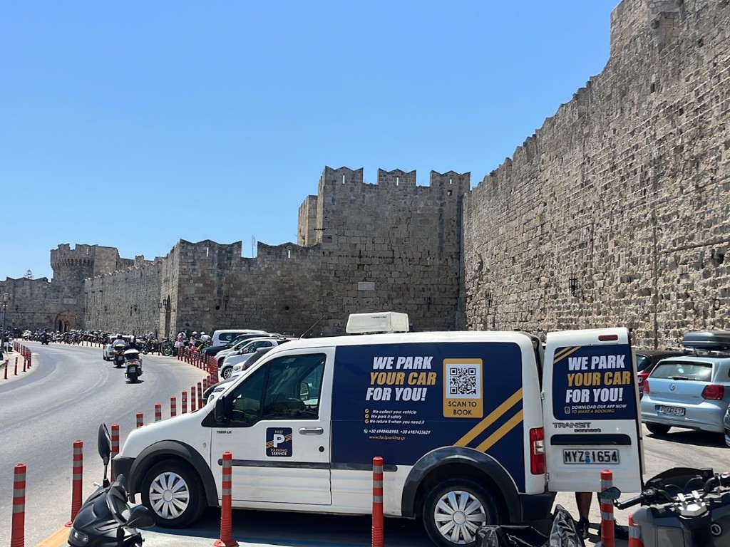 Fast Parking VIP Service · photo 3